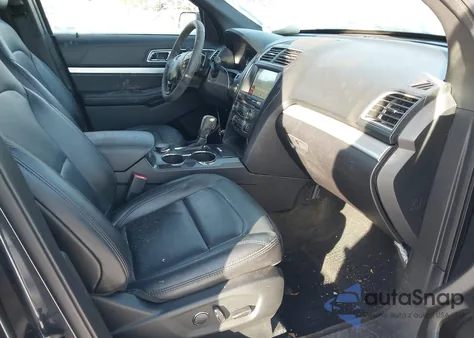 2017 Ford Explorer Xlt z USA, uszkodzony, nr VIN 1FM5K8D82HGC81764